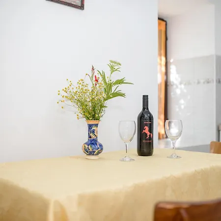 Jug Apartment