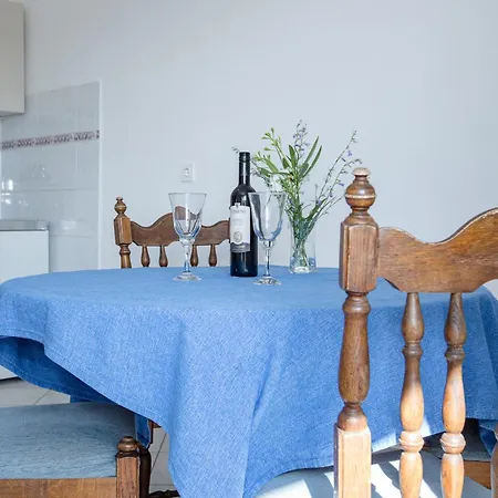 Jug Apartment