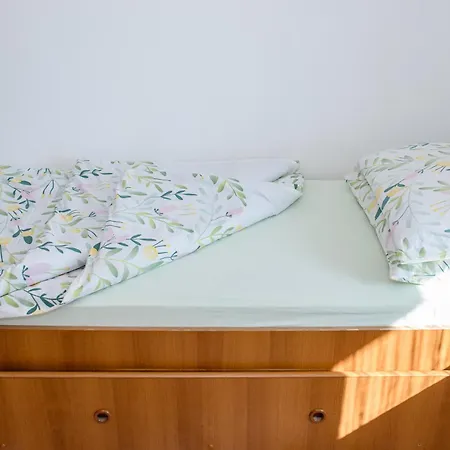 Jug Apartment Lopar